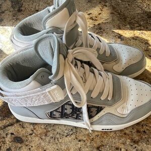 DIOR B27 Hightop Sneakers